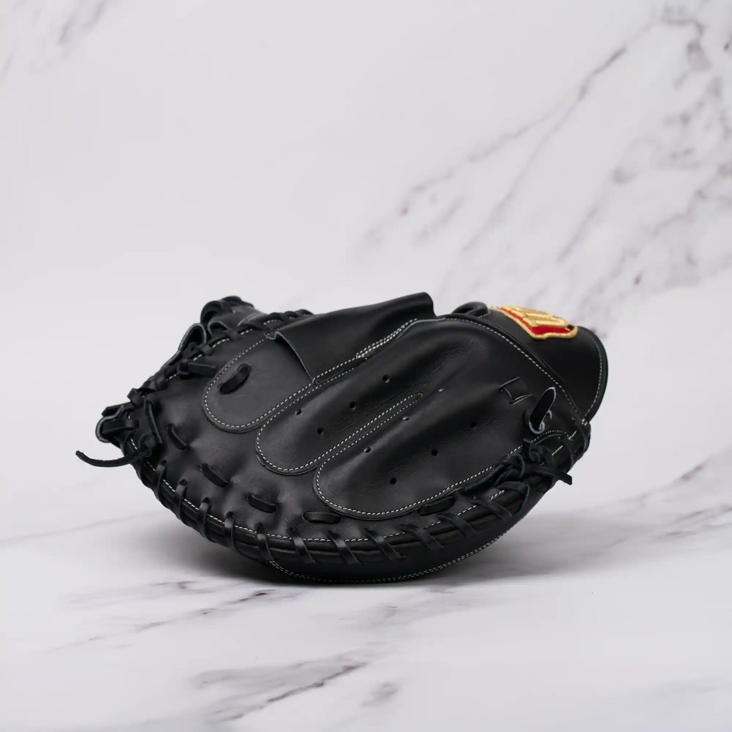 Wilson Staff Catcher’s Mitt 34”